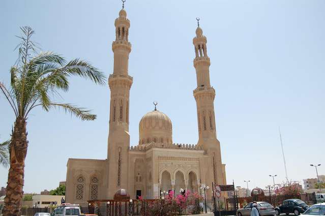 Discover Hurghada in Just 4 Hours: A Quick Escape to Paradise!