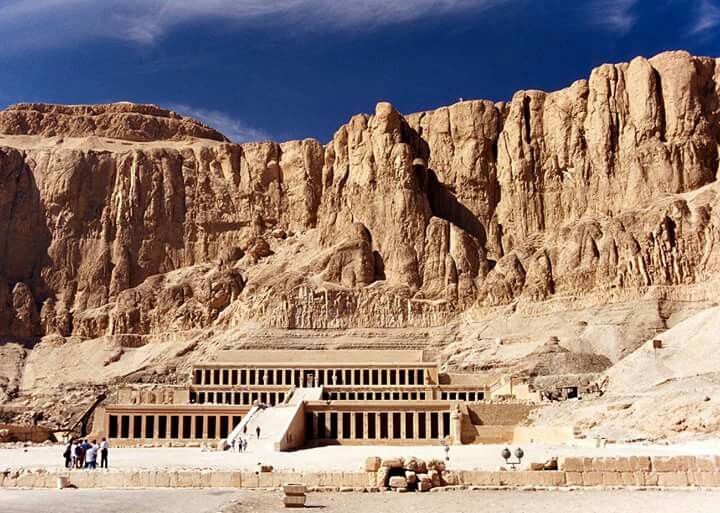 Hurghada to Luxor and Aswan for 2 days